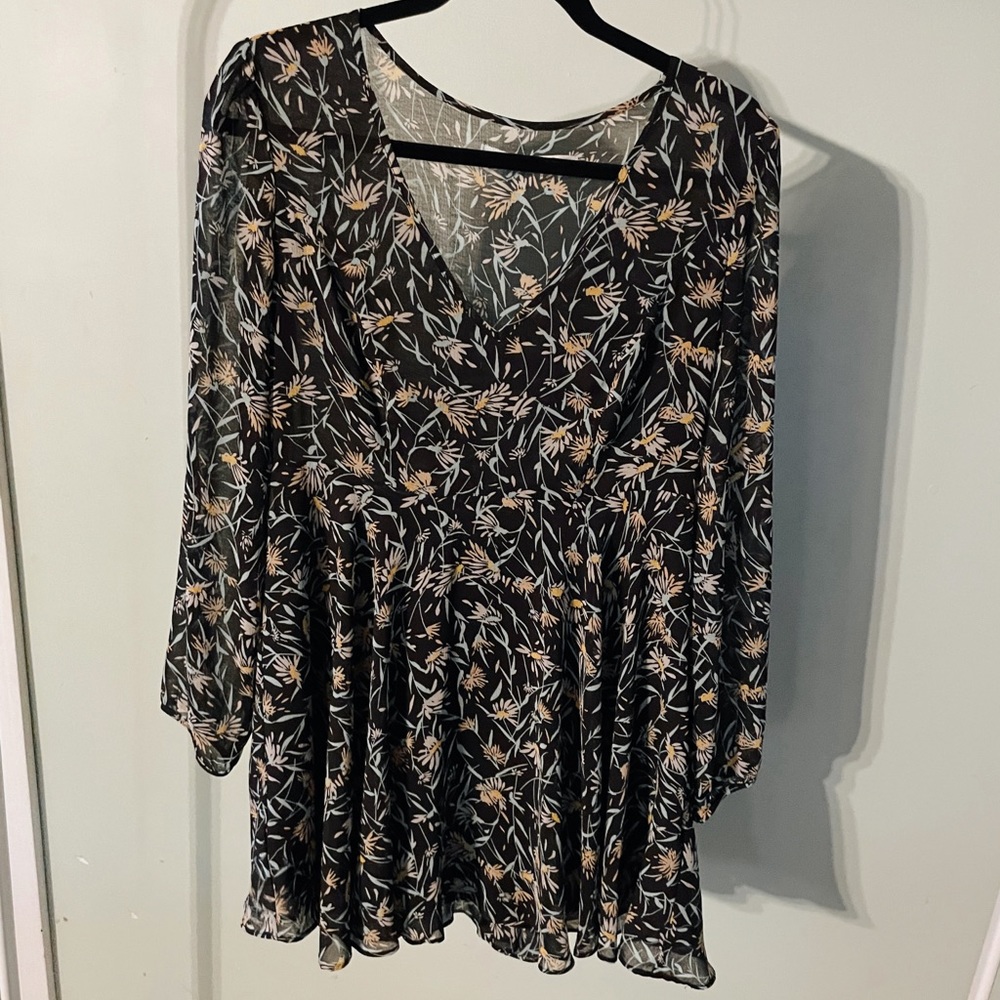 Kimchi Blue black floral mini dress long sleeves size 6